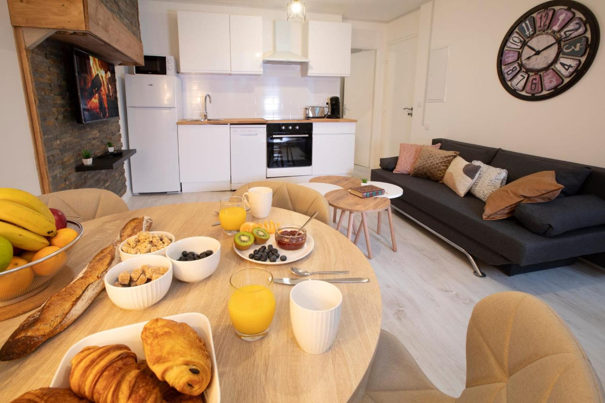 Le Nid 3 Etoiles Wifi, Netflix, Disney, Coeur De Bastide Villefranche-de-Rouergue Extérieur photo